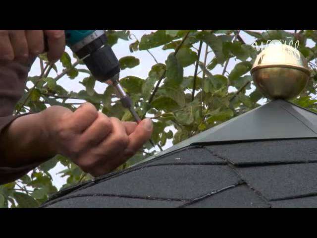 Wolff Finnhaus Dachhaube 4-eckig in schwarz mit Messingkugel